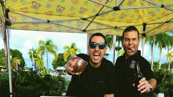 El comediante Alejandro Gil Santiago cierra su negocio en Guavate.