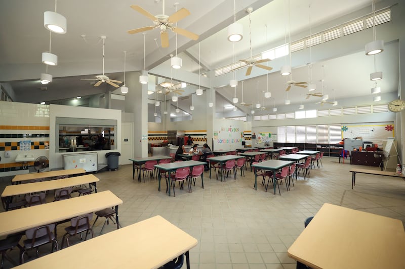 Los abanicos y algunos equipos del comedor de la Escuela Ecológica no funcionan.
