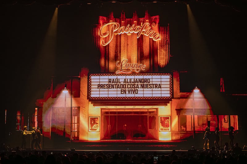 El exponente urbano, Rauw Alejandro, se presentó en el Coliseo de Puerto Rico.