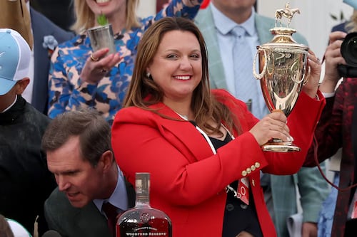 Ella es Cherie DeVaux, la primera mujer en entrenar al ganador del Derby de Kentucky