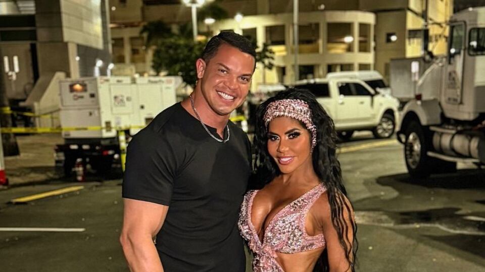 Maripily Rivera y su novio.