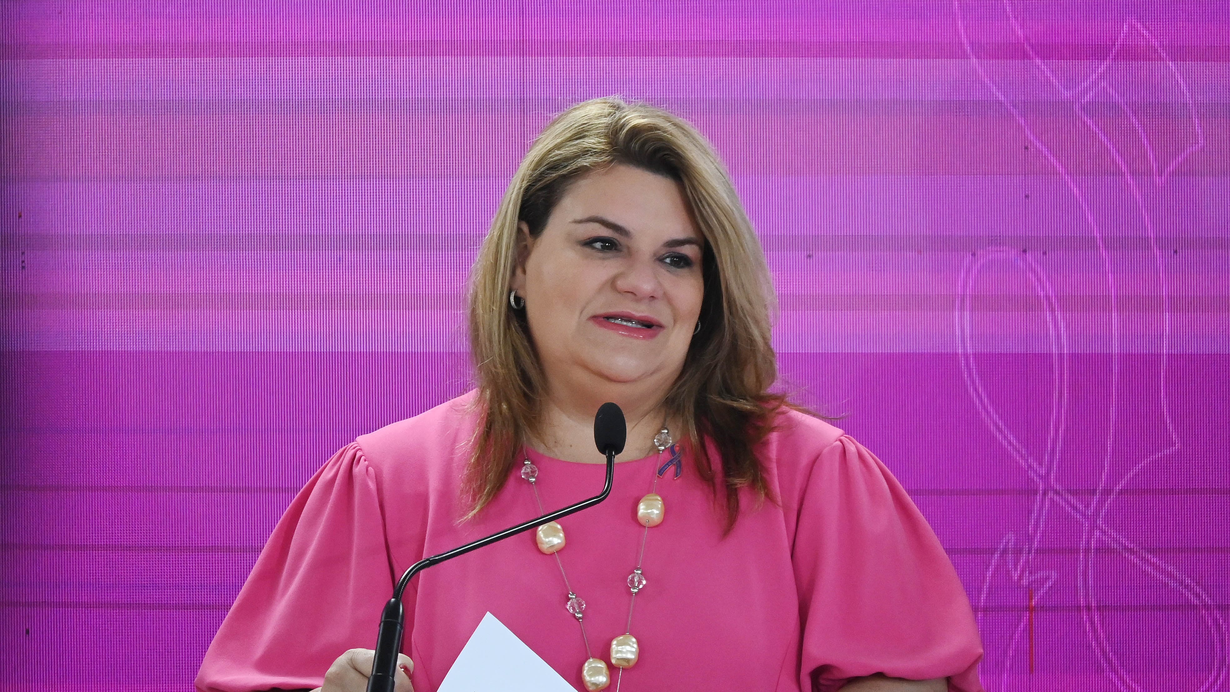 La gobernadora, Jennifer González y la Secretaria de. Justicia, Lourdes L. Gómez Torres