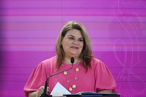 Gobernadora asegura que no renunciará a su derecho a escoltas tras salir de la Fortaleza