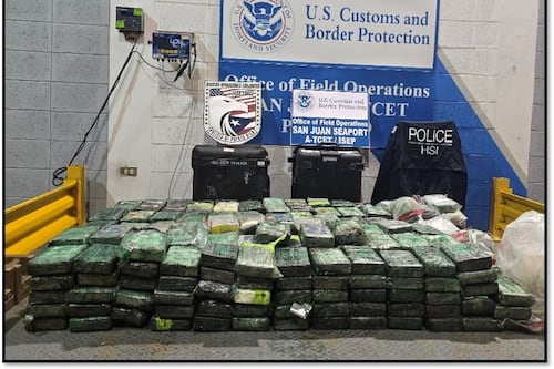 Aduanas incauta 424 kilogramos de cocaína ocultos en remolque en el Puerto de San Juan