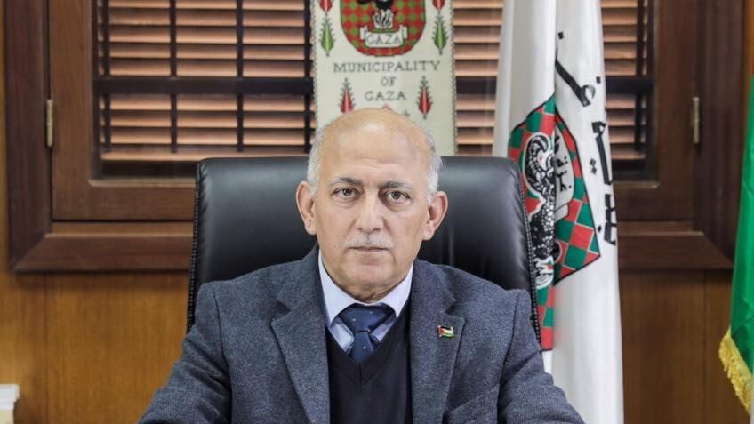 Yahya Al-Sarraj, desde los escombros, lanza un llamado global: “Paren el genocidio, Gaza merece vivir en paz y con dignidad”.