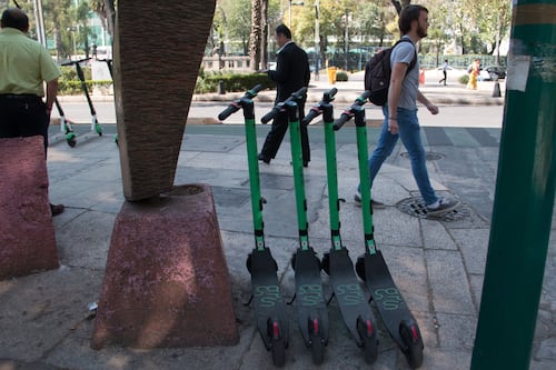Refuerzan fiscalización contra ‘scooters’ mal estacionados en San Juan