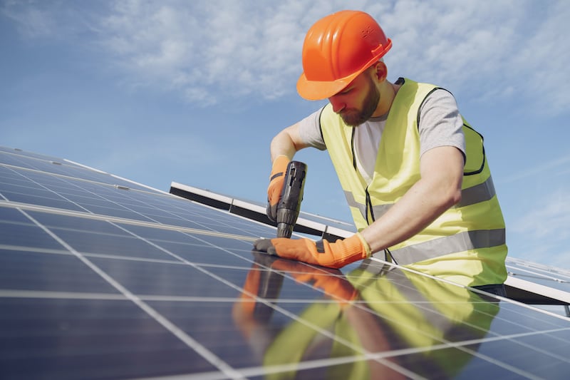 La primera fase de la recicladora se enfocará en paneles solares que han llegado al final de su vida útil