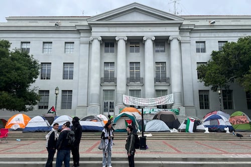 Detienen más estudiantes en Estados Unidos por protestas contra la guerra en Gaza 