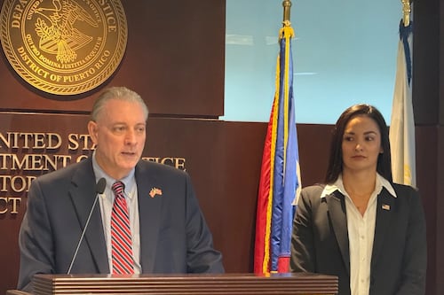 Federales lanzan advertencia a instituciones bancarias por transacciones hipotecarias en efectivo