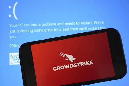 Microsoft lanza herramienta para parchar fallo de CrowdStrike y revela a cuántos millones afectó