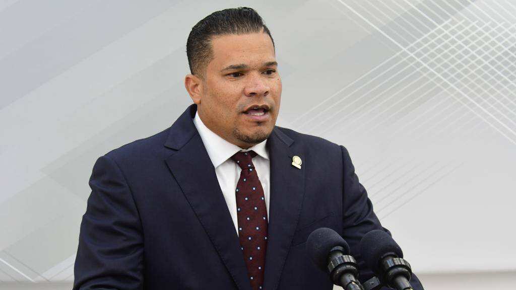 Representante José "Memo" González