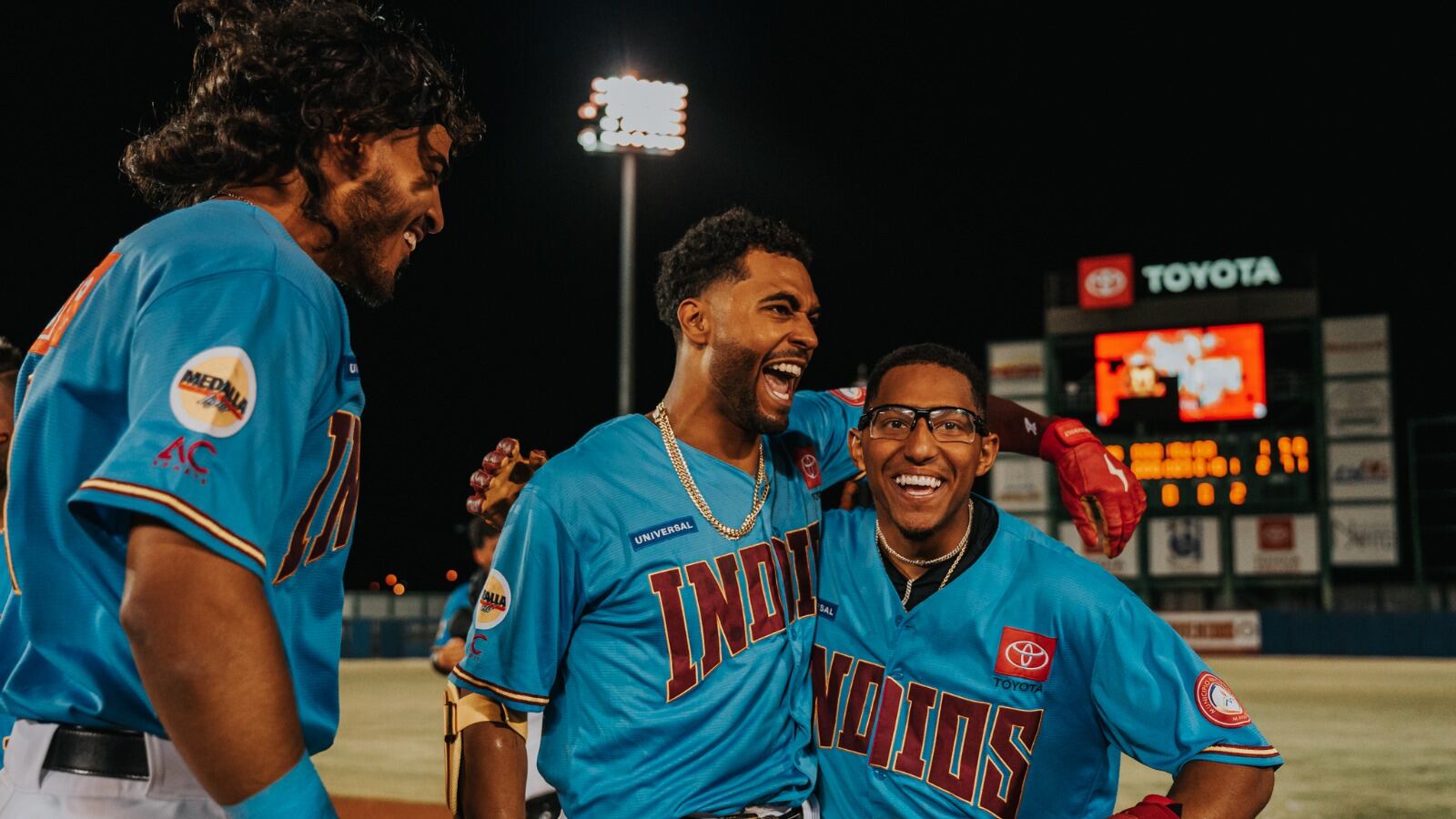 Josh y Richue Palacios, de los Indios de Mayagüez.