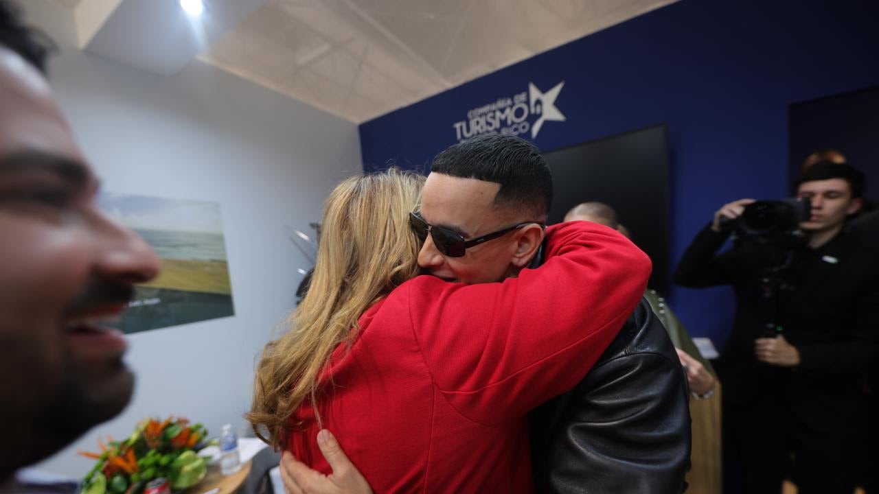 Jenniffer González Colón y el exponente urbano Daddy Yankee.