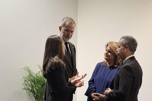 Jenniffer González y Miguel Romero se reúnen con los Reyes de España