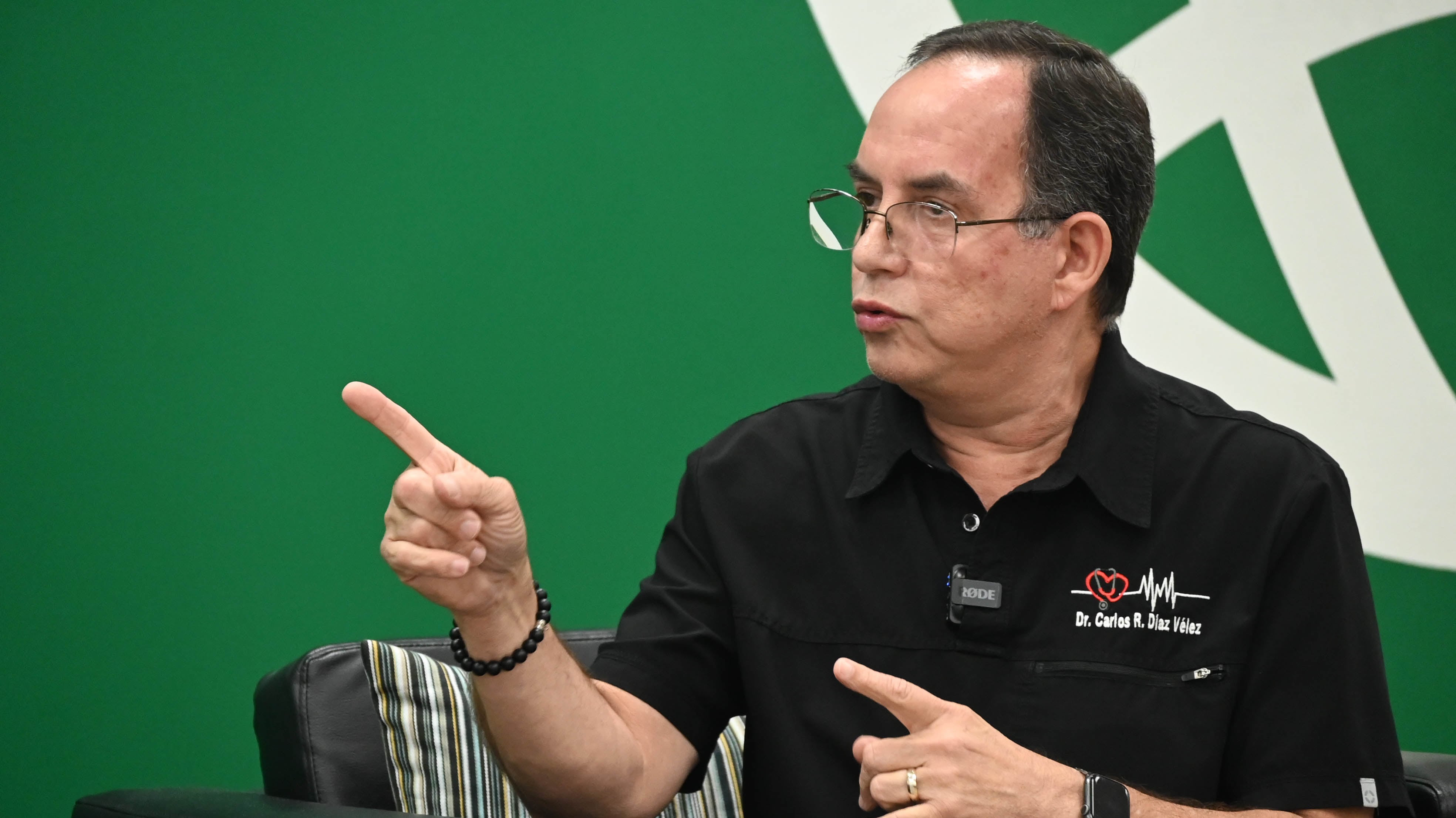 El Dr. Carlos Di3az Vélez, Presidente del Colegio de Médicos Cirujanos de Puerto Rico