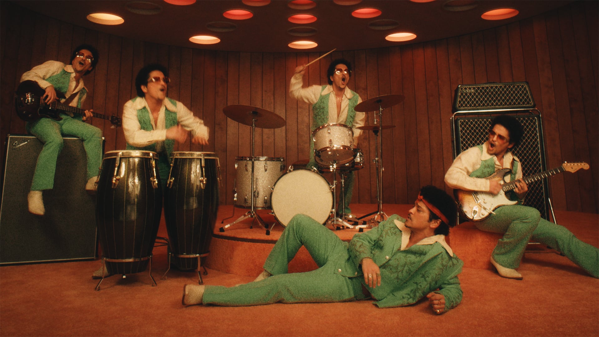 Bruno Mars presenta un adelanto de su nuevo disco con “I Just Might”