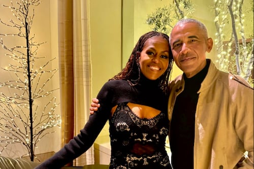 Casa Blanca defiende publicación racista de Trump que muestra a los Obama como monos