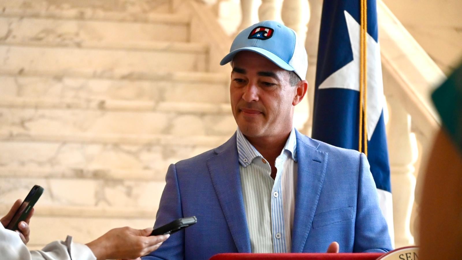 Senador por nominación directa.