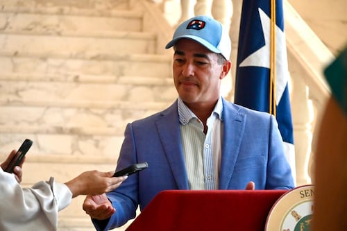 Eliezer Molina denuncia que Carmelo Ríos lo amenazó en El Capitolio