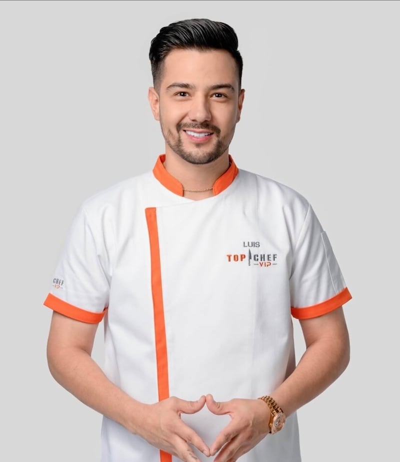 Así lucía Luis Coronel en la primera temporada de 'Top Chef VIP' de Telemundo.