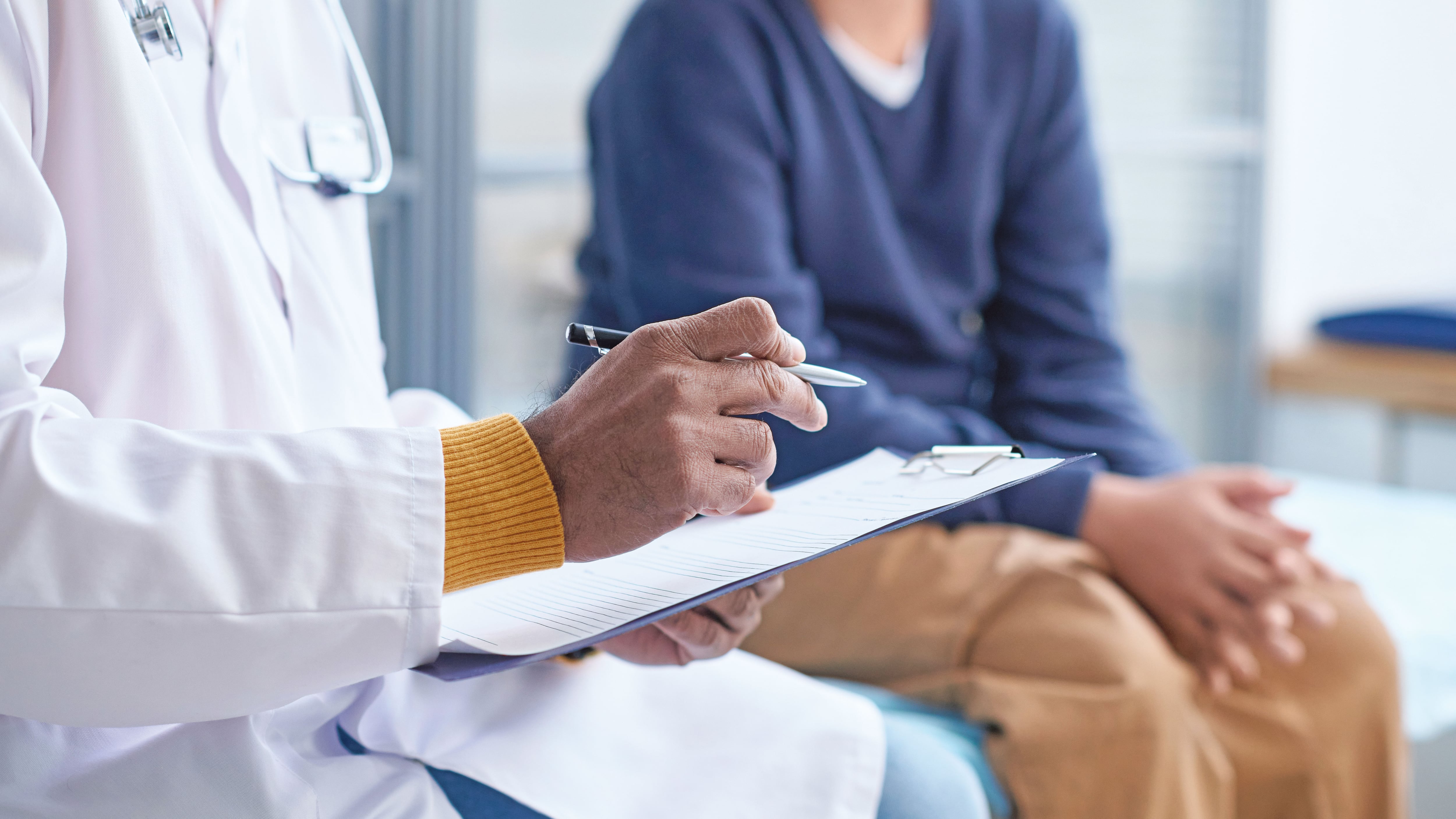 Cita médica, doctor, adolescente, menor