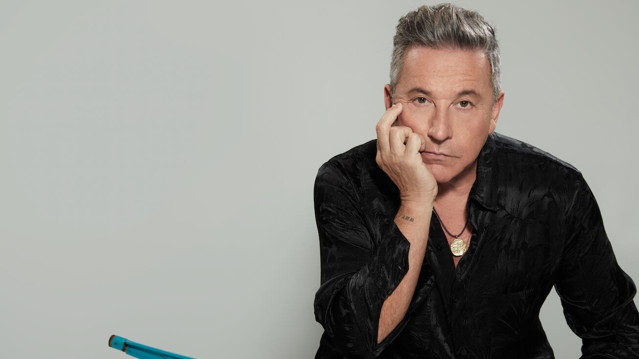 El cantautor estrena nuevo álbum