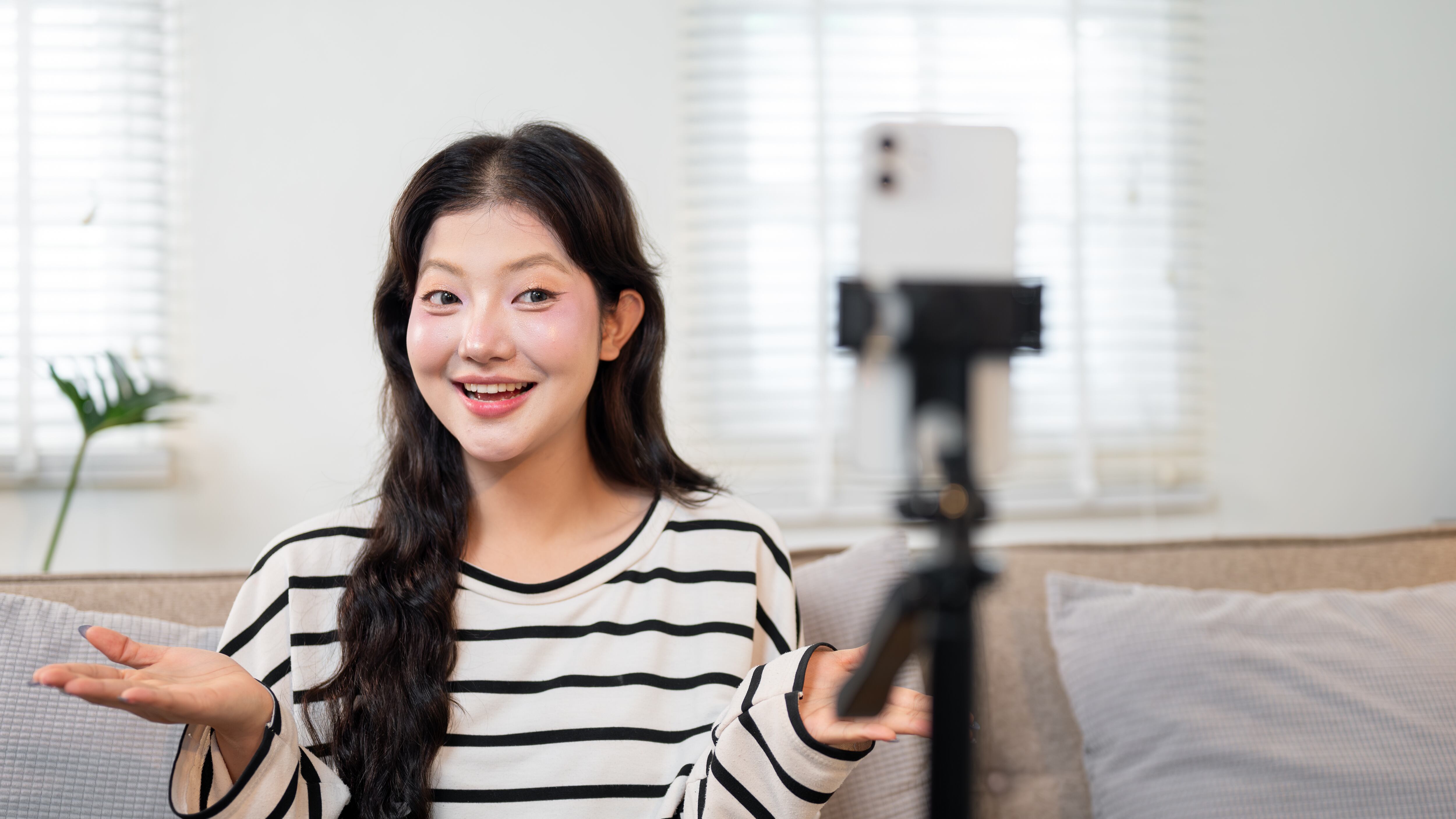 Los influencers necesitan título profesional en China.