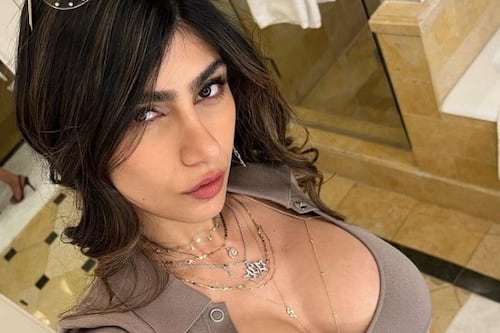 Mia Khalifa comparte sensual sesión para mostrarle a sus fans que está más viva que nunca