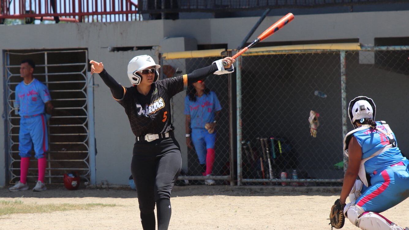 Luz Feliciano de las Taínas de Utuado.