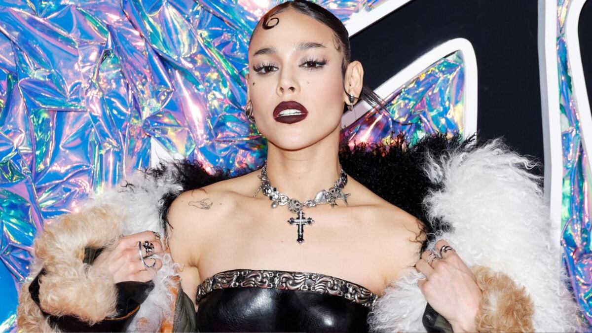 Como buena embajadora global de MAC Cosmetics, Danna Paola tiene los trucos de maquillaje que todas necesitamos conocer.