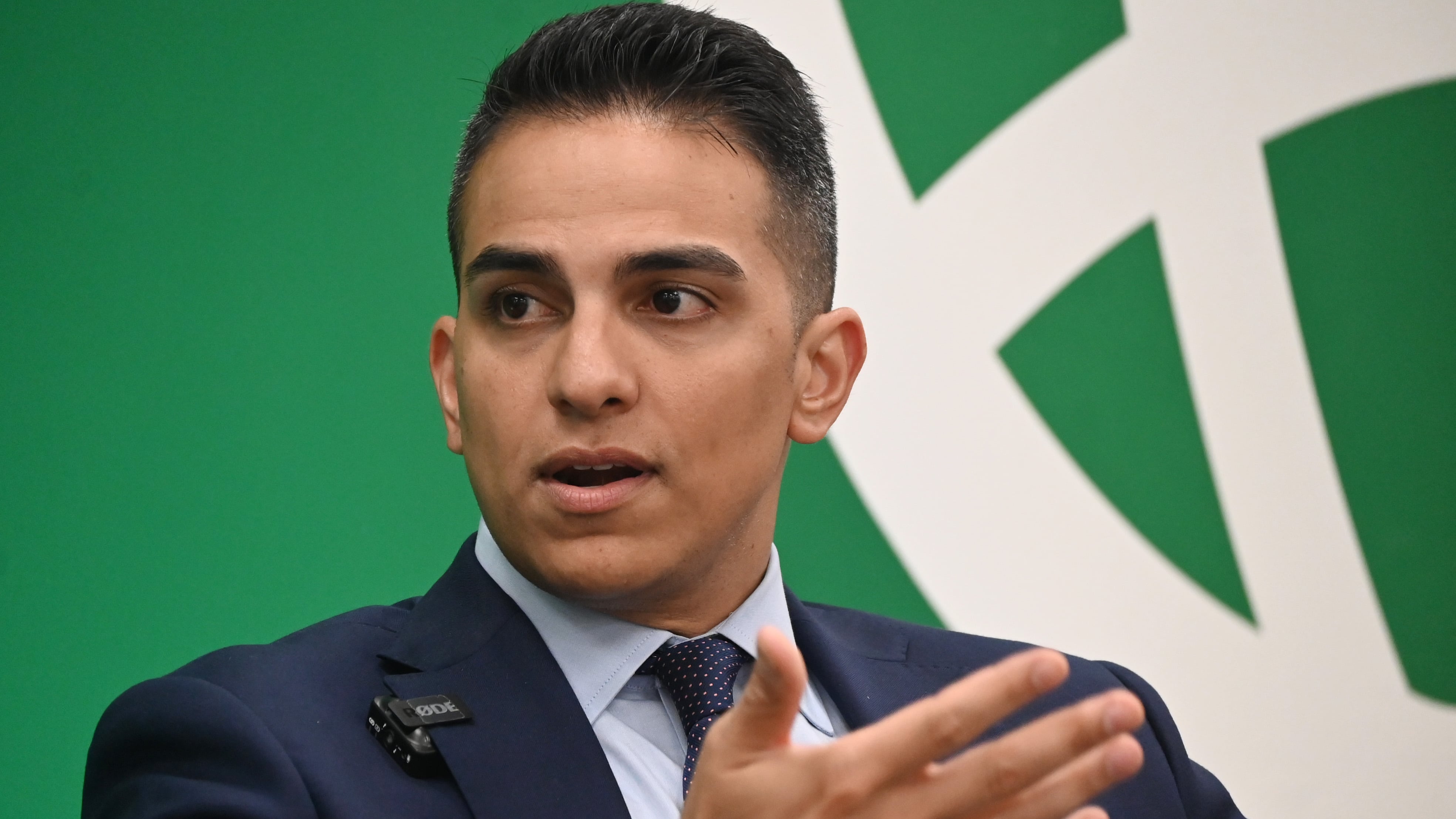 El Secretario del Departamento de Hacienda, Angel Pantojas.