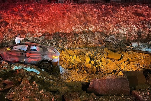 Misil impacta carretera en Jerusalén y deja heridos en medio de escalada regional