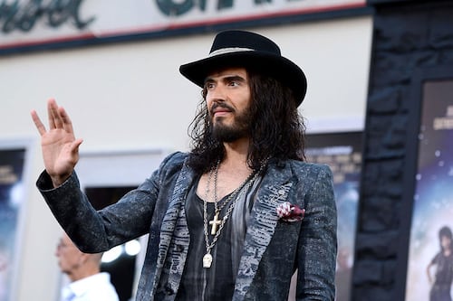 Acusado de dos nuevos cargos de violación y agresión sexual el humorista británico Russell Brand