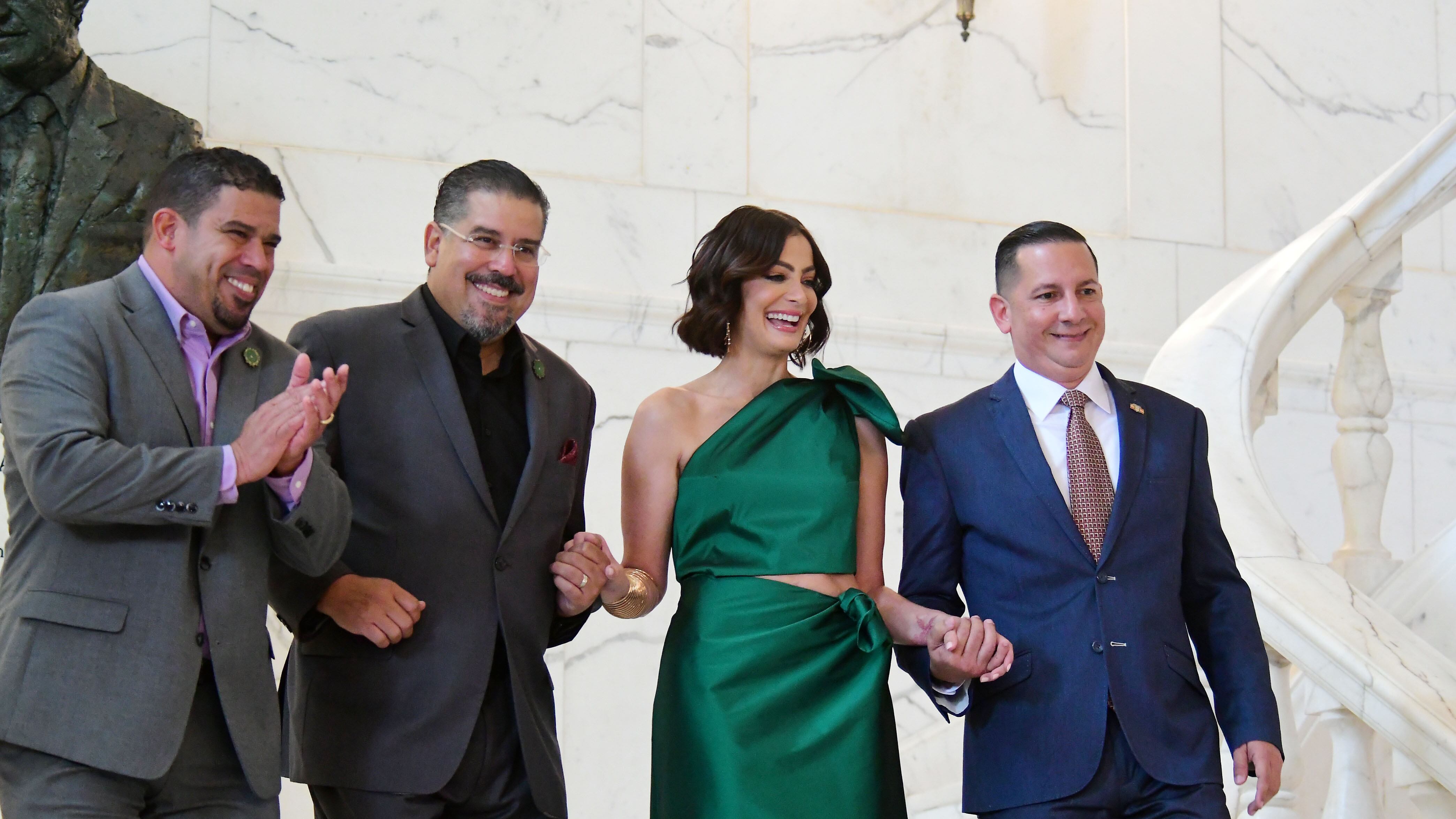 Homenaje de la Camara de Representantes a la Miss Universe 1993, Dayanara Torres