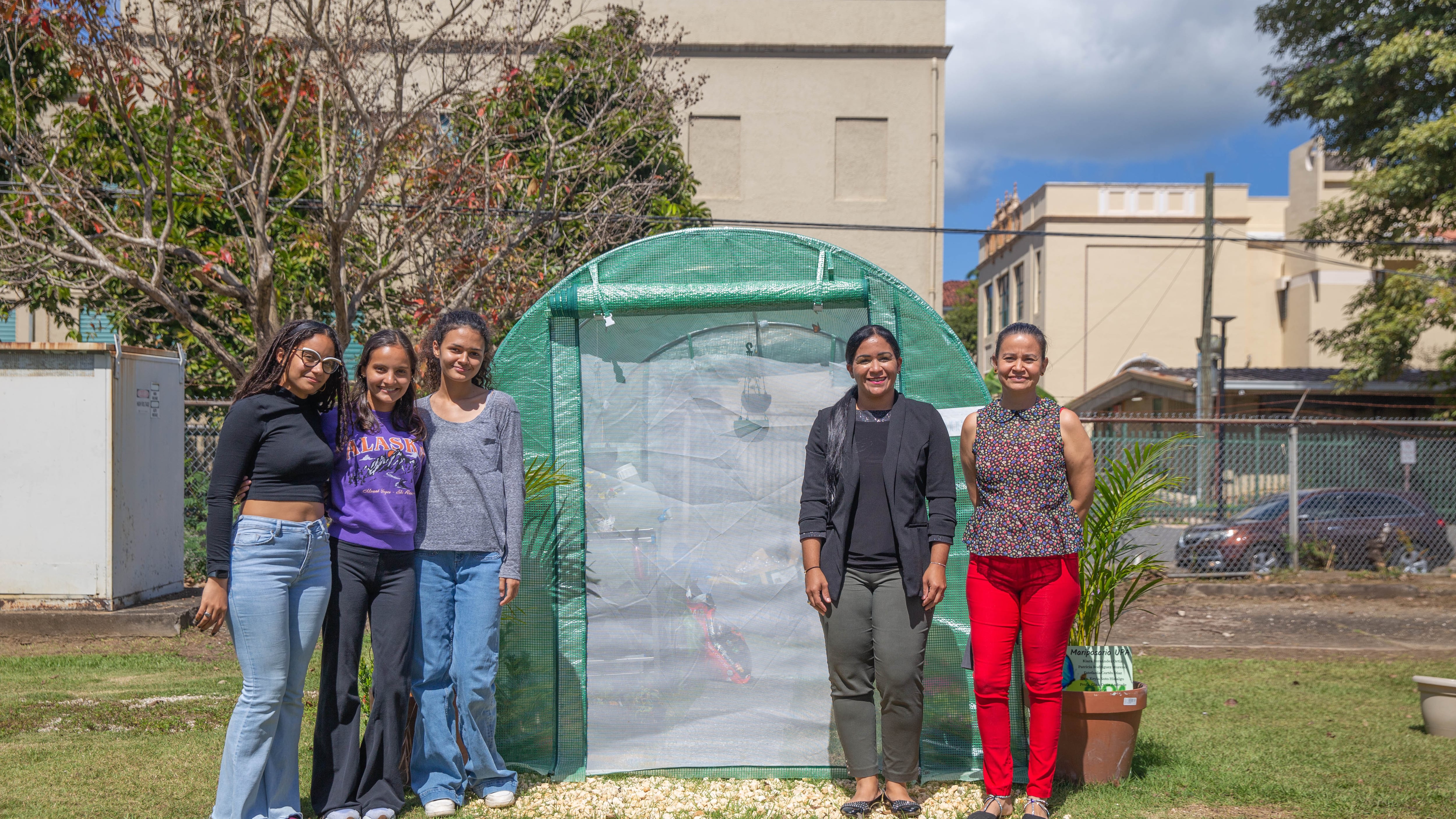 Mariposario Unidos Por el Ambiente tiene su casa en la escuela secundaria de la UPR.