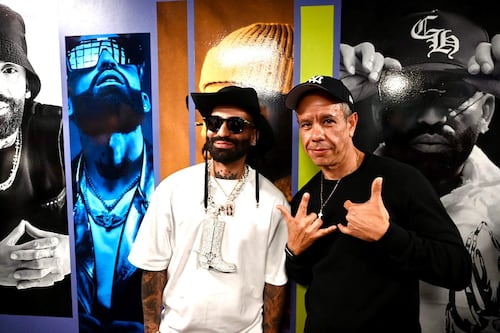 Arcángel y Municipio de San Juan inauguran “Studio Río” en Río Piedras: seis meses gratis para jóvenes creadores