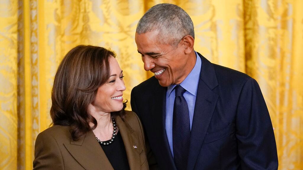 Barack Obama y Kamala Harris