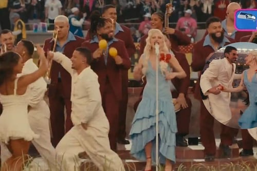 Video: Lady Gaga aparece en el show de Bad Bunny en el Super Bowl y enciende las redes a ritmo de salsa