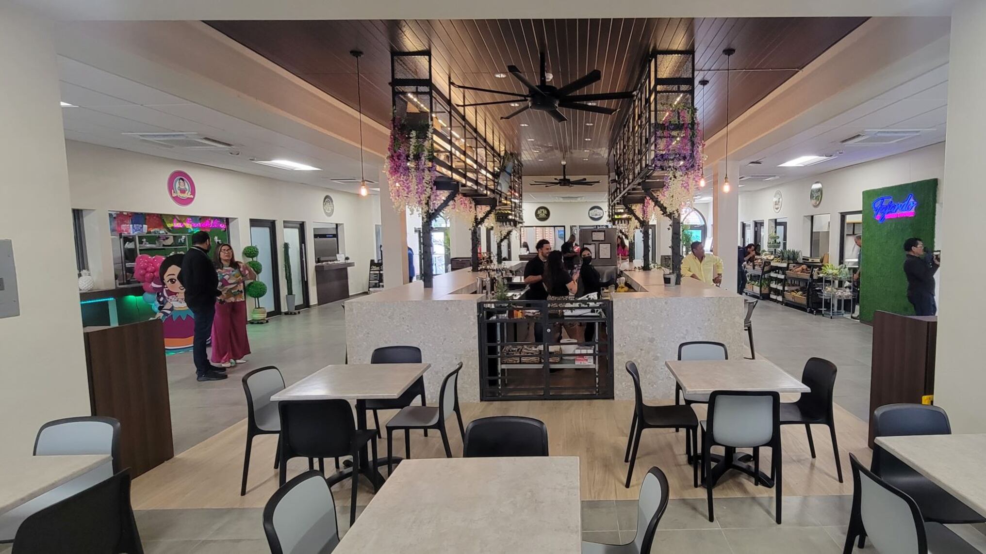 Nuevo concepto de plaza del mercado en Fajardo