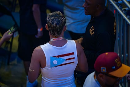 El exponente urbano celebró el segundo concierto de 30 en el Coliseo de Puerto Rico.