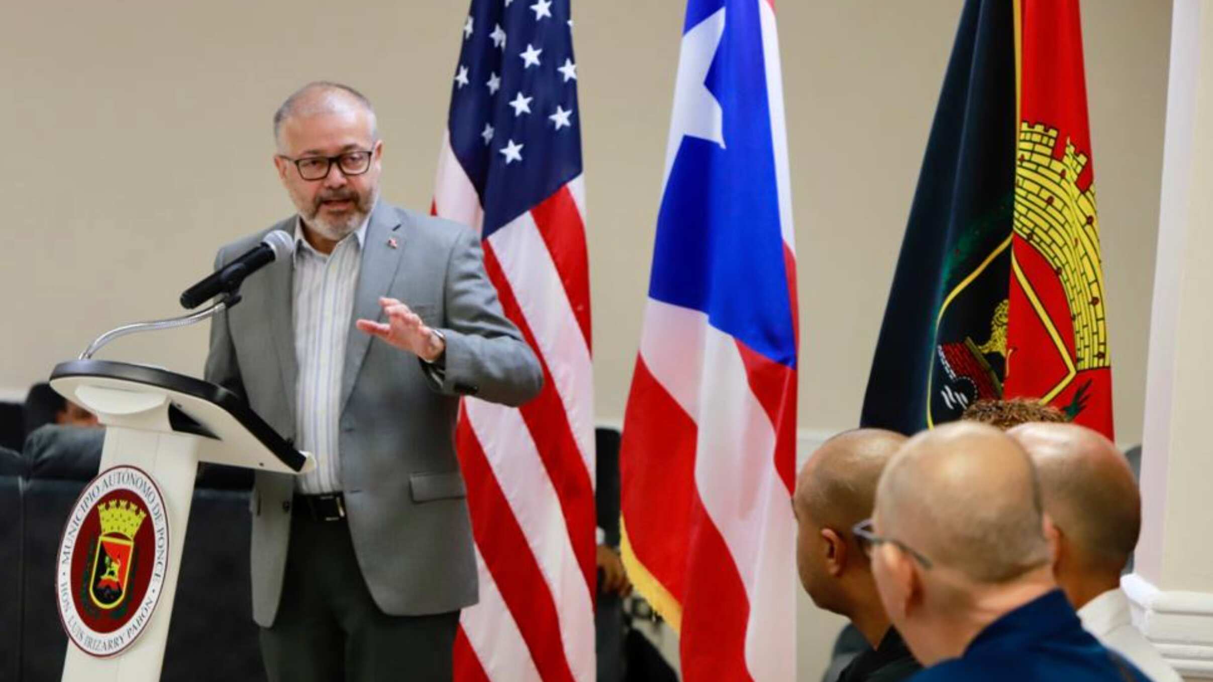 Luis M. Irizarry Pabón.