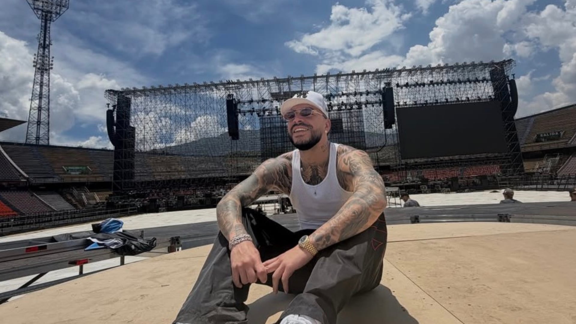 Ryan Castro en su primer concierto en el Estadio Atanasio Girardot