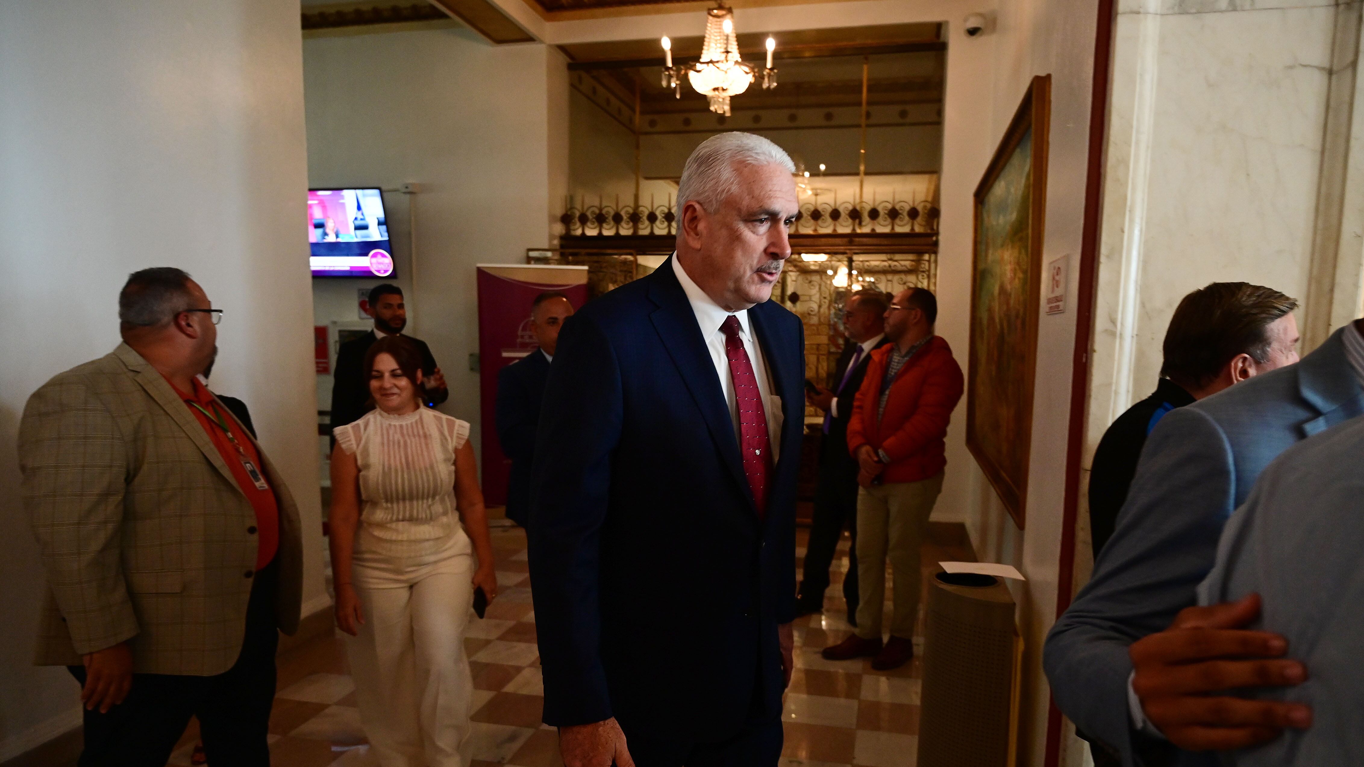 Reconocimiento a la periodista Carmen Jovet, por el Senado.