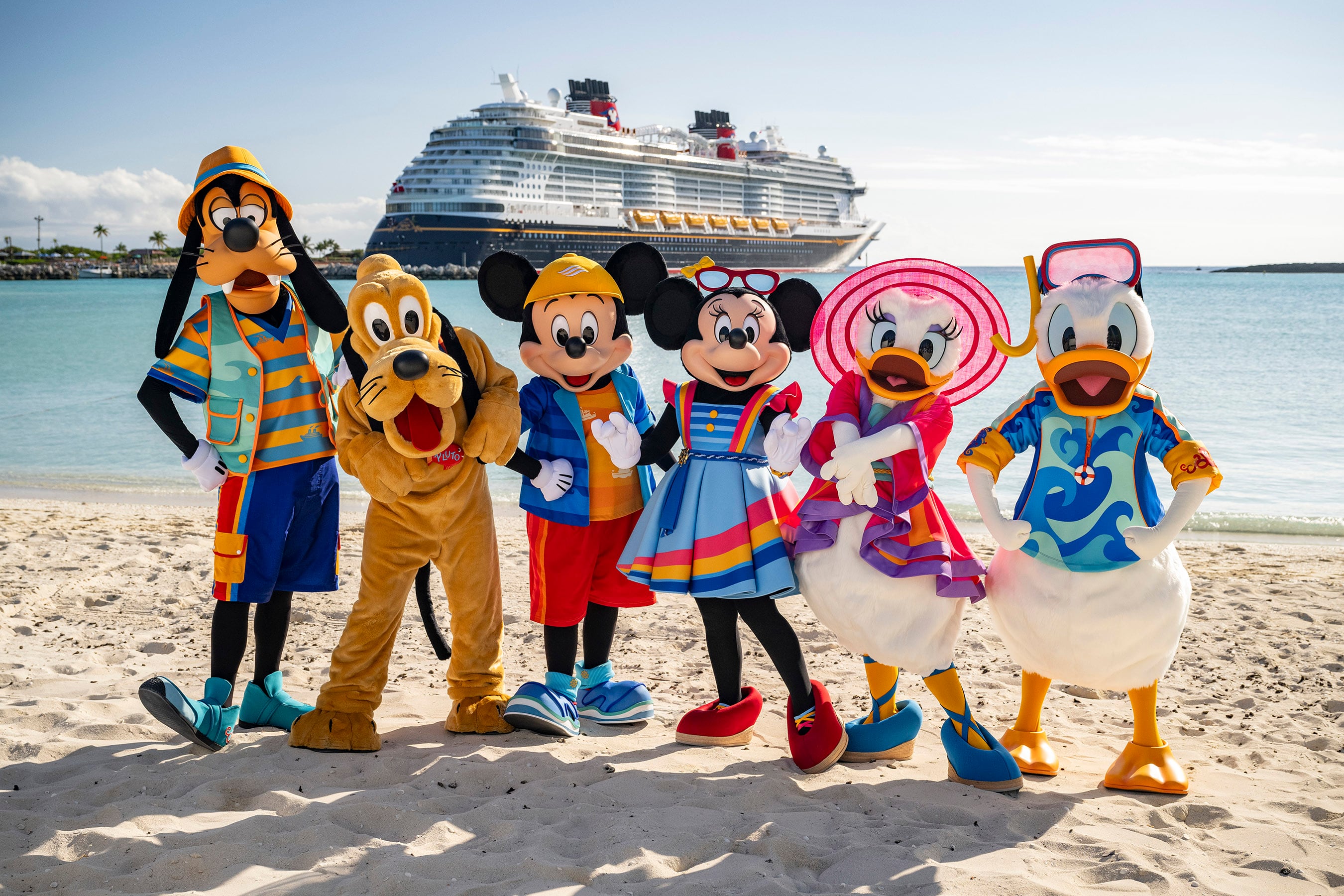Mickey Mouse, Minnie Mouse and their favorite pals meet guests on Disney Castaway Cay with beach wear that celebrates the fun, colorful and natural environment of this tropical oasis (Matt Stroshane, Disney)