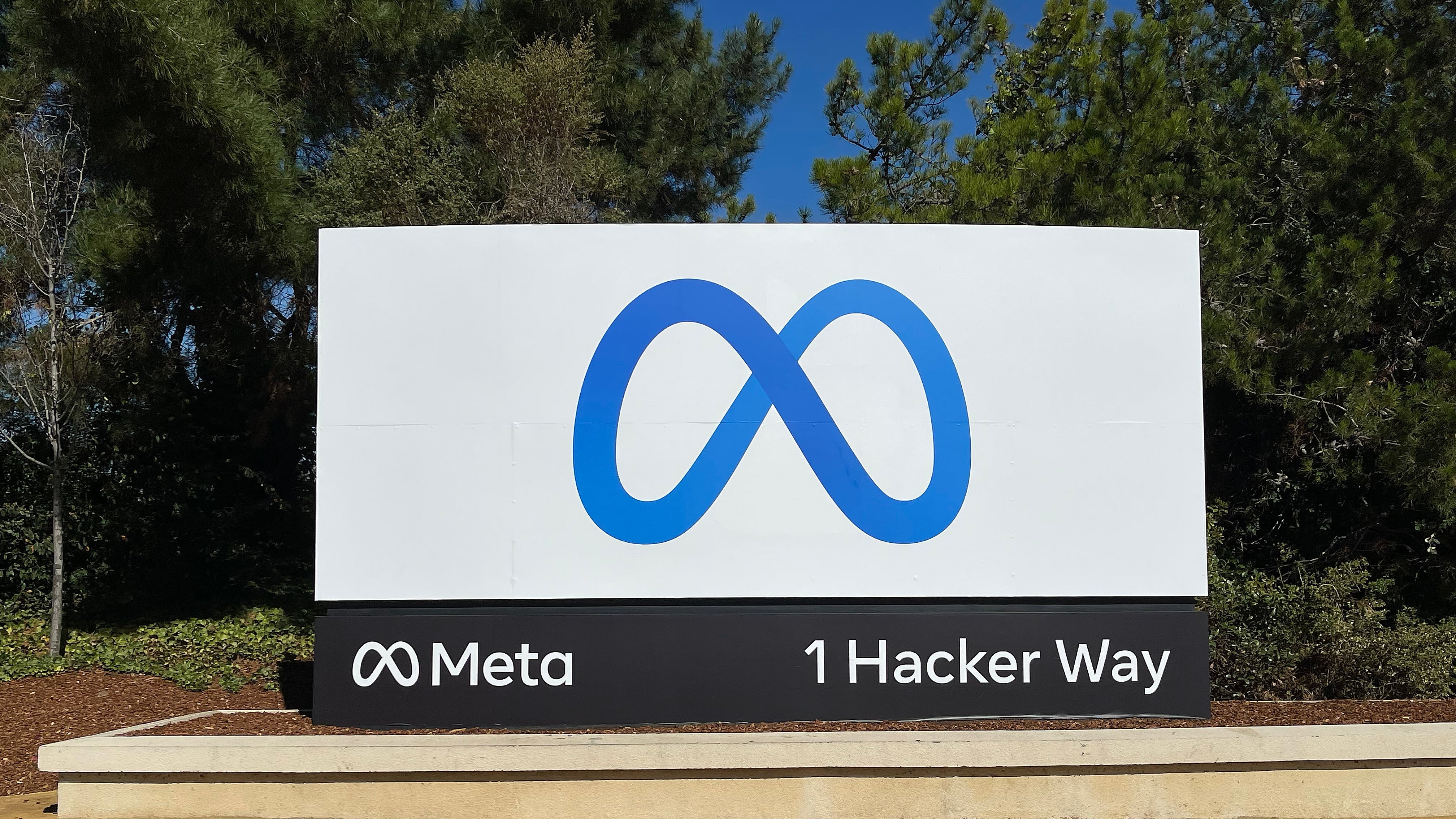 Imagen de archivo del logo de 'Meta'. EFE/EPA/JOHN G. MABANGLO