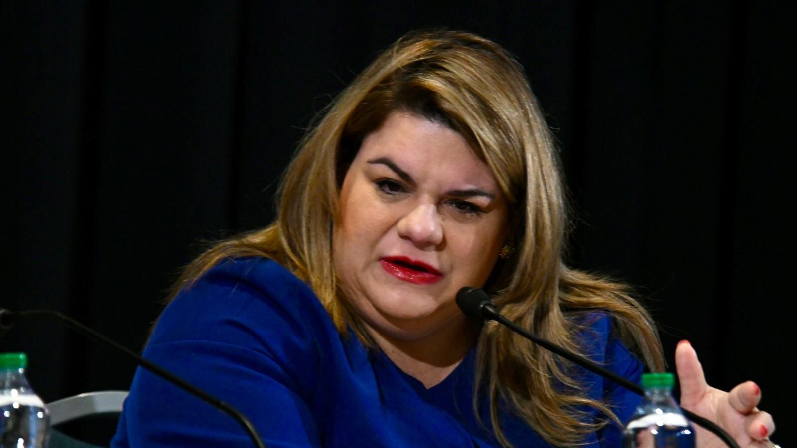 Jenniffer González Colón en reunión con la Junta de Control Fiscal