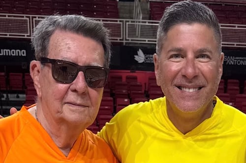 Raymond Arrieta revela su ausencia en televisión es por delicada situación de salud de su padre