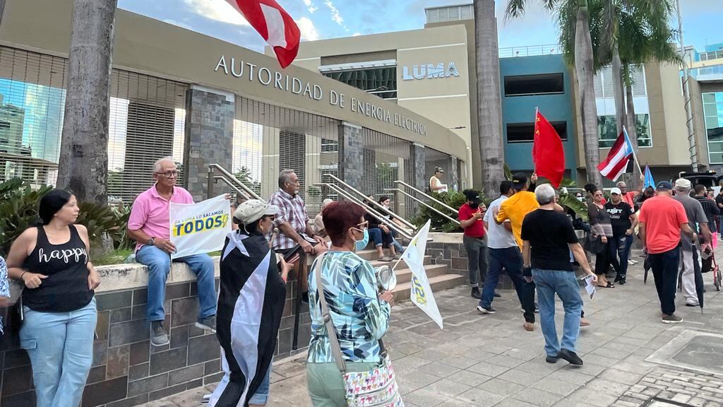 Manifestantes reclaman la cancelacion del contrato de LUMA Energy