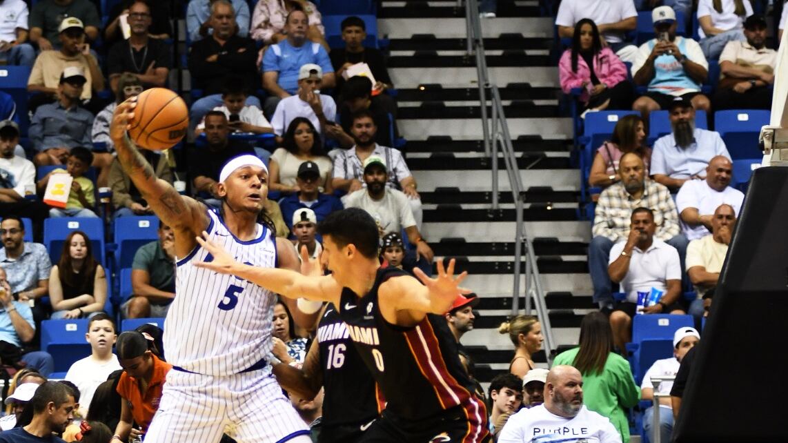 El partido se llevó a cabo en el Coliseo de Puerto Rico.