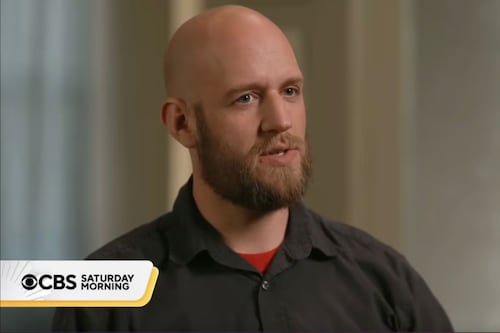 Hombre sufre porque a su “novia” creada con inteligencia artificial se le borró la memoria